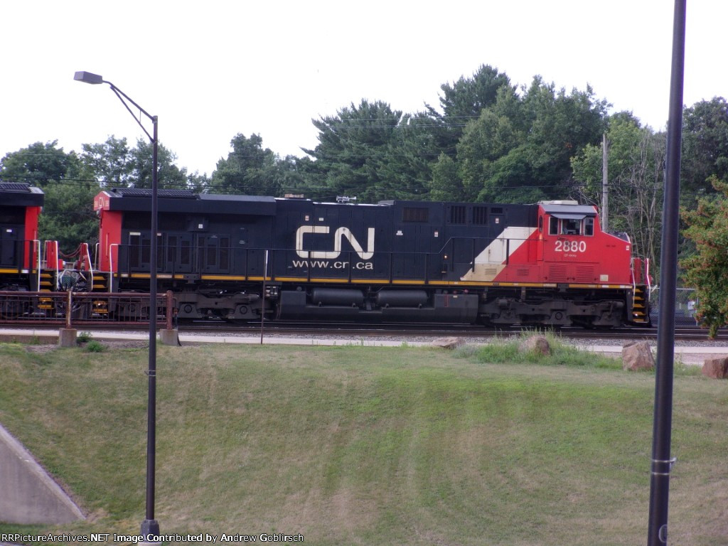 CN 2880